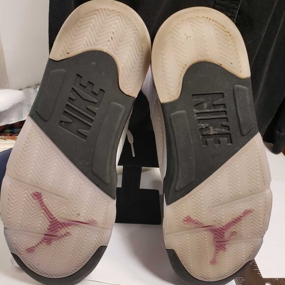 Nike Air Jordan 5 Retro Fire Red 2020 Mens Sneakers Size 12 White Red DA1911-102 - Picture 8 of 11